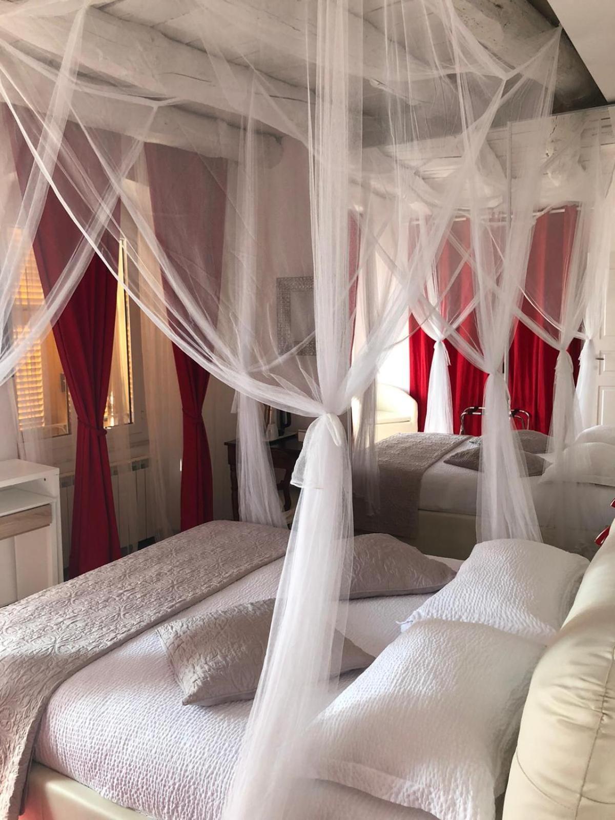 Varazze Suite Sauna E Hammam Buitenkant foto