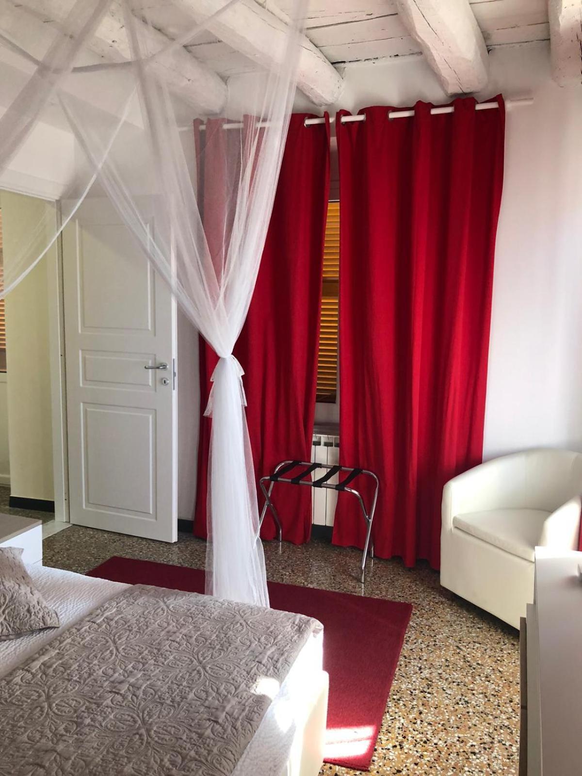 Varazze Suite Sauna E Hammam Buitenkant foto